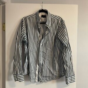 Rag & Bone large long sleeve button down (white and blue) fit 2